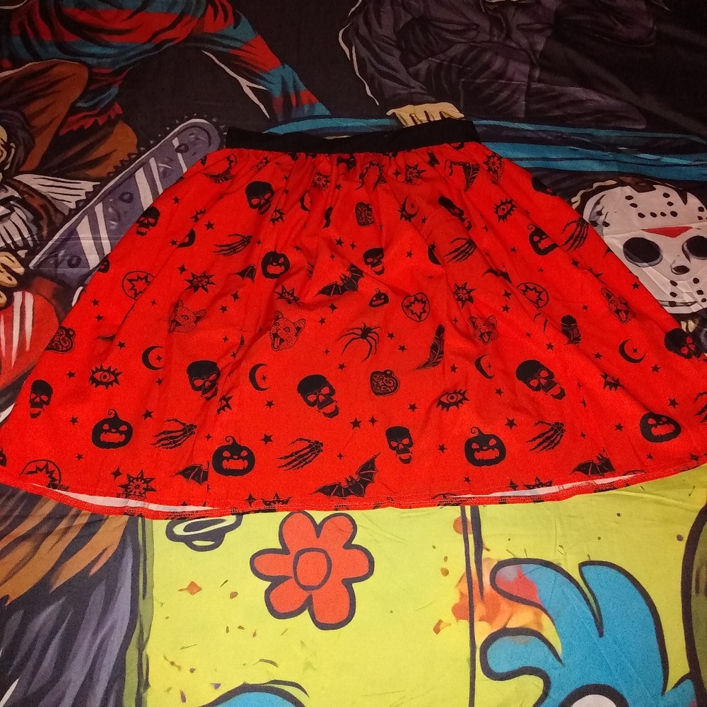Adorable orange Halloween skirt..
